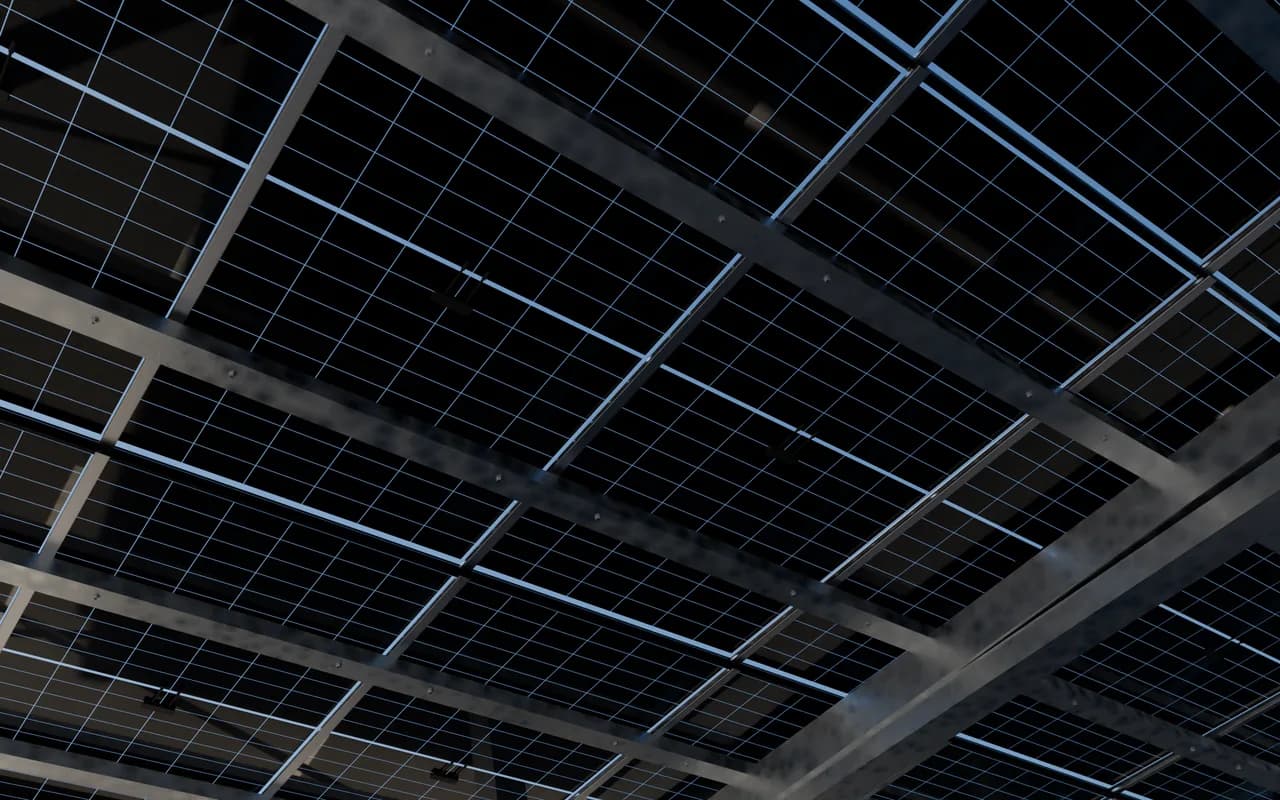 Module von unten mit den Pfetten verschraubt